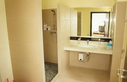 Klong Son Maison | 1 Bedroom Beachfront Apartment at Siam Royal View Resort