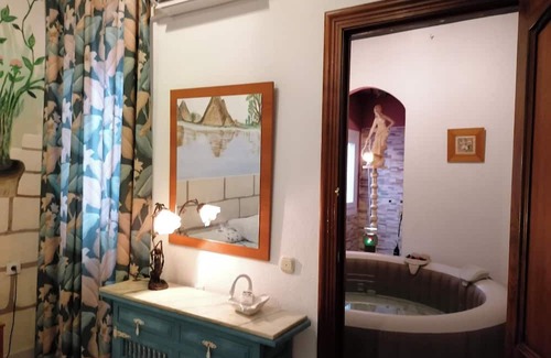 Calamonte Maison | Homerez - Charming House in Calamonte with Jacuzzi