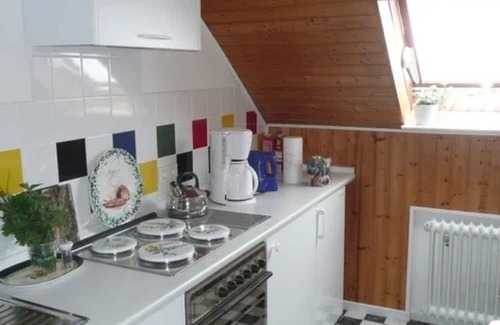 Grebenstein Appartement | Apartment 'Ferienwohnung Kutzner' with Wi-Fi