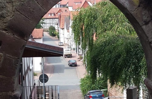 Grebenstein Appartement | Apartment 'Ferienwohnung Kutzner' with Wi-Fi
