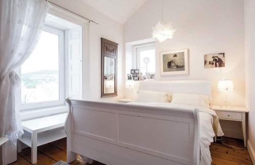 Greystones Maison | GREYSTONES Beautiful house looking at the Ocean and beside beaches.