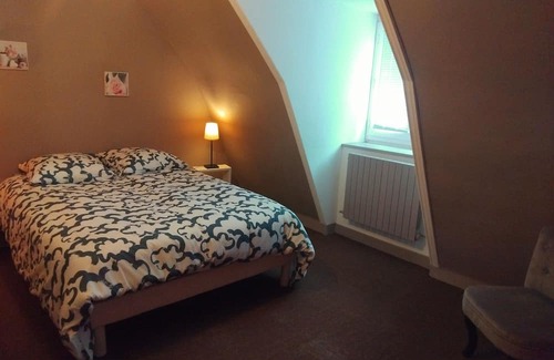 Huelgoat Appartement | Le Nid du Centre, apartment in the heart of Huelgoat, all within walking distance
