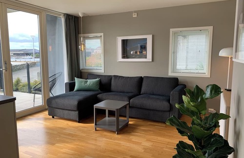 Strand Municipality Appartement | Flott Leilighet Midt i Havna på Jørpeland! 12min fra Preikestolen Parkeringen