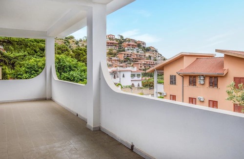 Calalunga-Pietragrande Appartement | Pack your bags and look forward to relaxing days in this holiday apartment in Calabria.