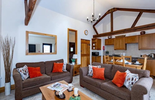 Loxton Maison | Pass the Keys | Somerset Two Bedroom South Hill Cottage