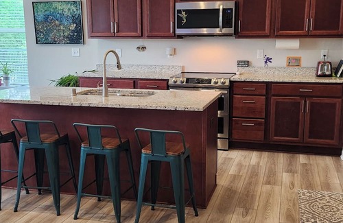 Village of Germantown Maison | Private residence away from the noise of the RNC.