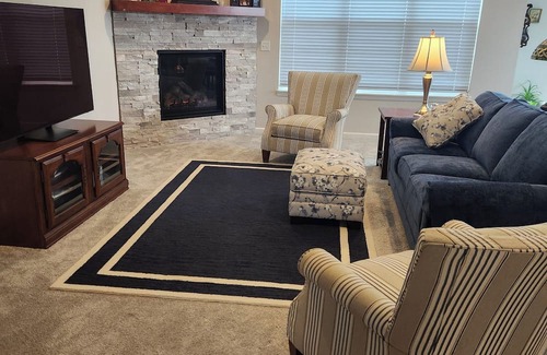 Village of Germantown Maison | Private residence away from the noise of the RNC.