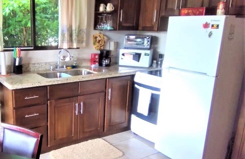 Garabito Maison | Poco Cielo Bungalow with Pool in Safe and Friendly Neighborhood
