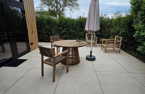 Bergen op Zoom Chalet De Ski | Luxe en Modern Chalet Midden in de Natuur