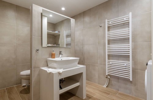 Kato Aprovatou Appartement | Apartment 'Captain's Pounda Suite' with Sea View, Wi-Fi and Air Conditioning
