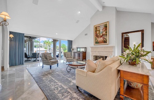Harbor Beach Maison | Mediterranean Villa Heated Pool Venice of America Riverside View Venetian Key Resldences