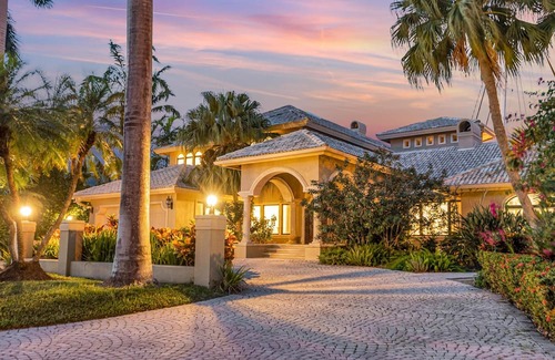 Harbor Beach Maison | Mediterranean Villa Heated Pool Venice of America Riverside View Venetian Key Resldences