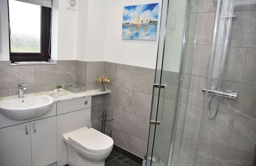 Stanton Drew Appartement | Private Guest Suite Chew Valley. King Bed near Bath, Bristol, Wells & Cheddar
