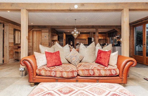 Cuddesdon Maison | Moonlight Barn - Sleeps 4 guests, Pet friendly