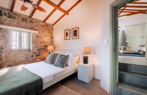 Ayvalik Maison | Unique Cunda Experience, Stone House w Private Bay