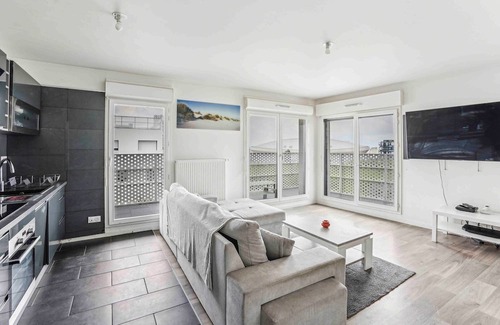 Parc-Nord Appartement | La vue sur La Défense
