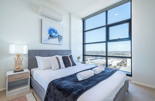 Maribyrnong Appartement | This apartment is a 2 bedroom(s), 2.5 bathrooms, located in Maribynong, VIC.