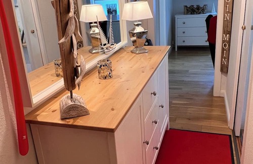 Bramow Appartement | Gemütliches Apartment Nahe der Ostsee und Dennoch Citynah