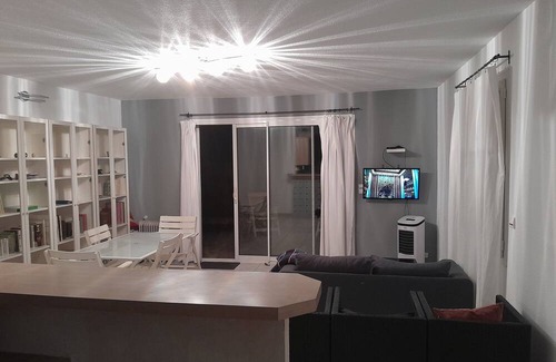 Moulin a Vent Appartement | Apartment with garden close to beach roads and town center