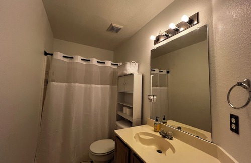 Mesquite Maison | Cozy home in Mesquite. Within walking distance from Mesquite Rodeo.
