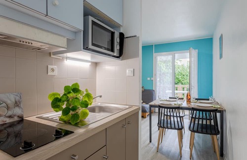 Mache Station Balnéaire | Holiday Home '2 - T2 Confort' with Shared Pool and Shared Garden