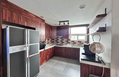 Itaewon Maison | Queen's palace yongsan