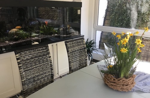 Eisenach Appartement | Ferienhaus mit Doppelcarport und E-ladestation