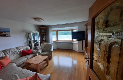 Rohrdorf Appartement | Meli's Gästezimmer - Ferienwohnung - Wohnen mit 2 Katzen