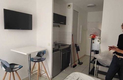 Le Piol Appartement | Studio Pleins Centre Ville a 5 Minutes de la mer et de la Gare à Pieds