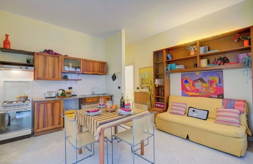 Borgio Verezzi Appartement | Rosemary 5 200 mt from sea, Borgio Verezzi, Italy