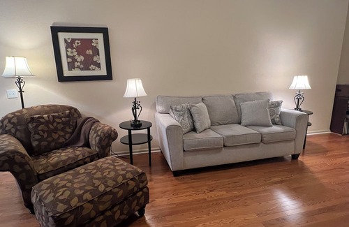 Milan Appartement | Spacious, Vibrant Downtown Milan Mich Apartment-Between Ann Arbor and Detroit