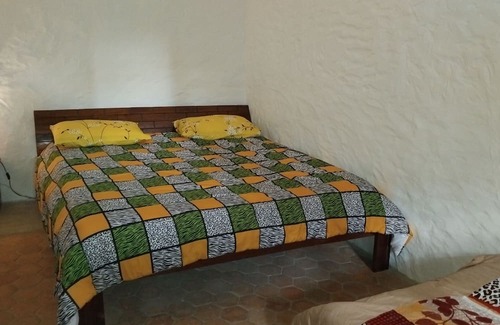 Cocody Appartement | Great 1 bedroom apartment, services included, with pool and garden