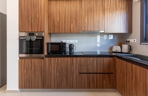 Kato Polemidia Appartement | Kyvelis I - Three Bedroom Apartment, Sleeps 4