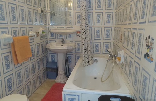 Cocody Appartement | Serviced 1 bed apartment free laundry & services