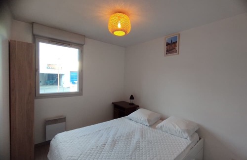Minimes - Barriere de Paris Appartement | Spacious nest with balcony and shared pool