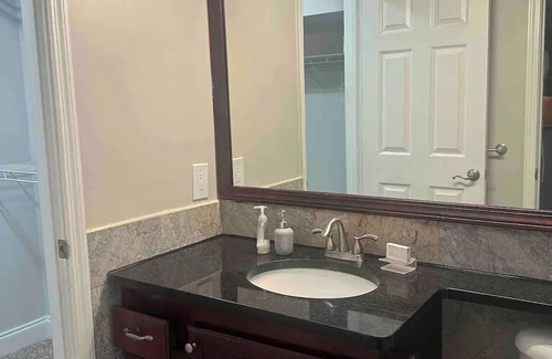 Lindbergh Appartement | Lux Modern Apt Near Lenox Mall