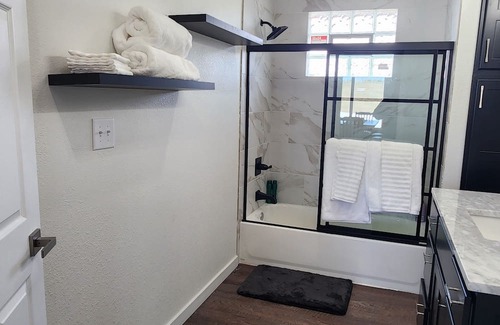 Marsland Cabine | Relaxing Ranch Retreat, Pet Friendly, privacy and perfect get away!