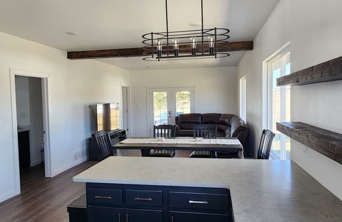 Marsland Cabine | Relaxing Ranch Retreat, Pet Friendly, privacy and perfect get away!