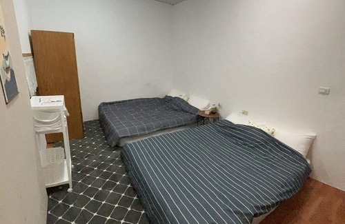West Central District Maison | 位於安平觀光區正中心，寵物友善，古堡街122巷8號前有免費停車場，王城路周遭可合法停車