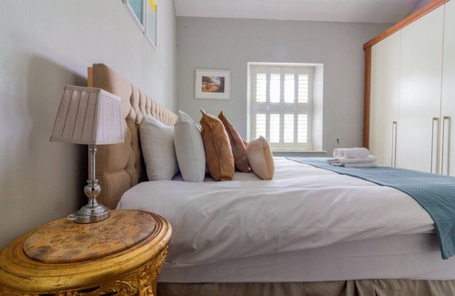 Malahide Maison | GuestReady - Opulence Malahide Seaside Cottage