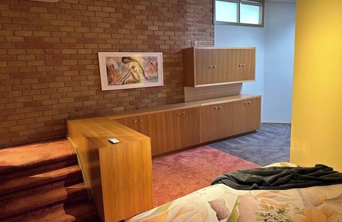 Ringwood Maison | Architect designed large 3/4 bedroom home in a private court close to Eastland