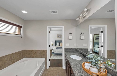 Lenox Maison | Exquisite Escape in Buckhead