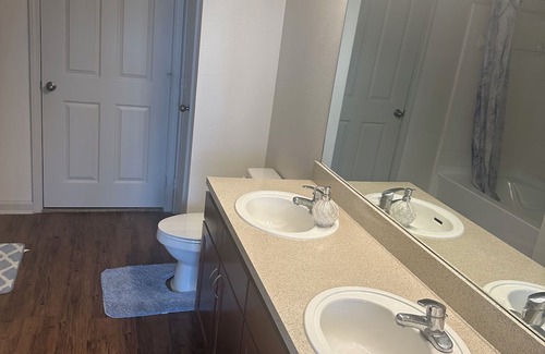 Summerfields Appartement | 10 min away from stocks-yard and downtown ! Great location and cozy