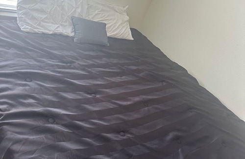 Summerfields Appartement | 10 min away from stocks-yard and downtown ! Great location and cozy