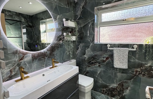 Handforth Maison | Stylish Home in Handforth near Mcr Airport