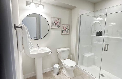 Oakville Maison | Spacious Newly Built 4BR Townhouse in Oakville