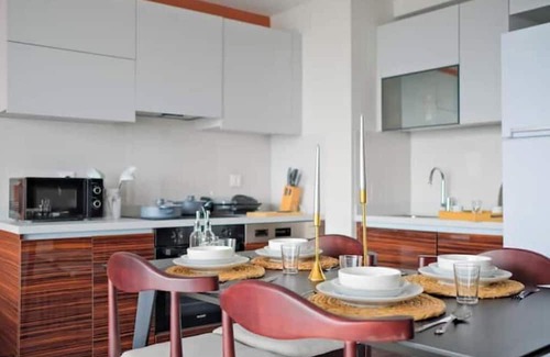 Basaksehir Appartement | Aspen - Modern Design 2BR Apt w/ Parking & Gym