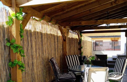 Castejon Maison | Holiday Home 'Casa Melchor' with Private Terrace, Wi-Fi and Air Conditioning