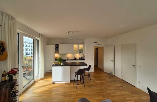 Wittenau Appartement | New building! In 15 minutes in the city center
