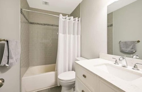 Miller Place Maison | Waterfront Escape with Private Beach